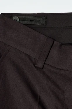 LANGE ELEGANTE SHORTS AUS LEINEN-MIX