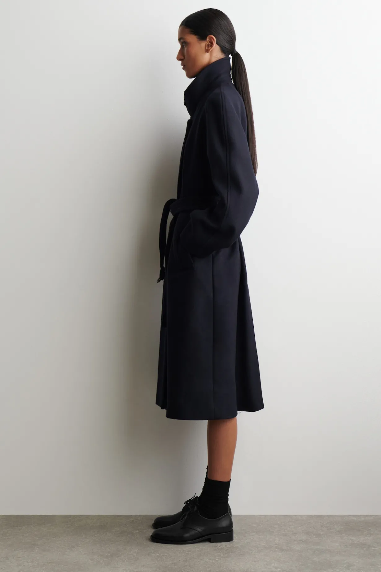 LANGER TRENCHCOAT AUS WOLL-MIX
