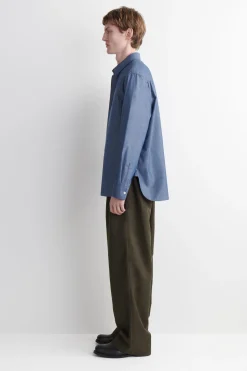 LANGÄRMLIGES HEMD AUS CHAMBRAY