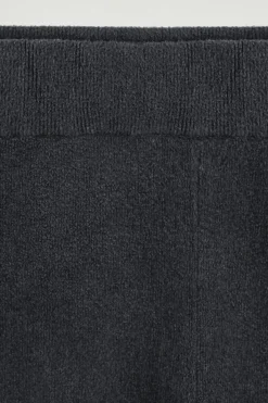 LEGGINGS AUS CHENILLE