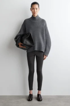 LEGGINGS MIT REISSVERSCHLUSS AM BEIN