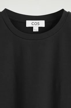 LEICHT VERKÜRZTES T-SHIRT