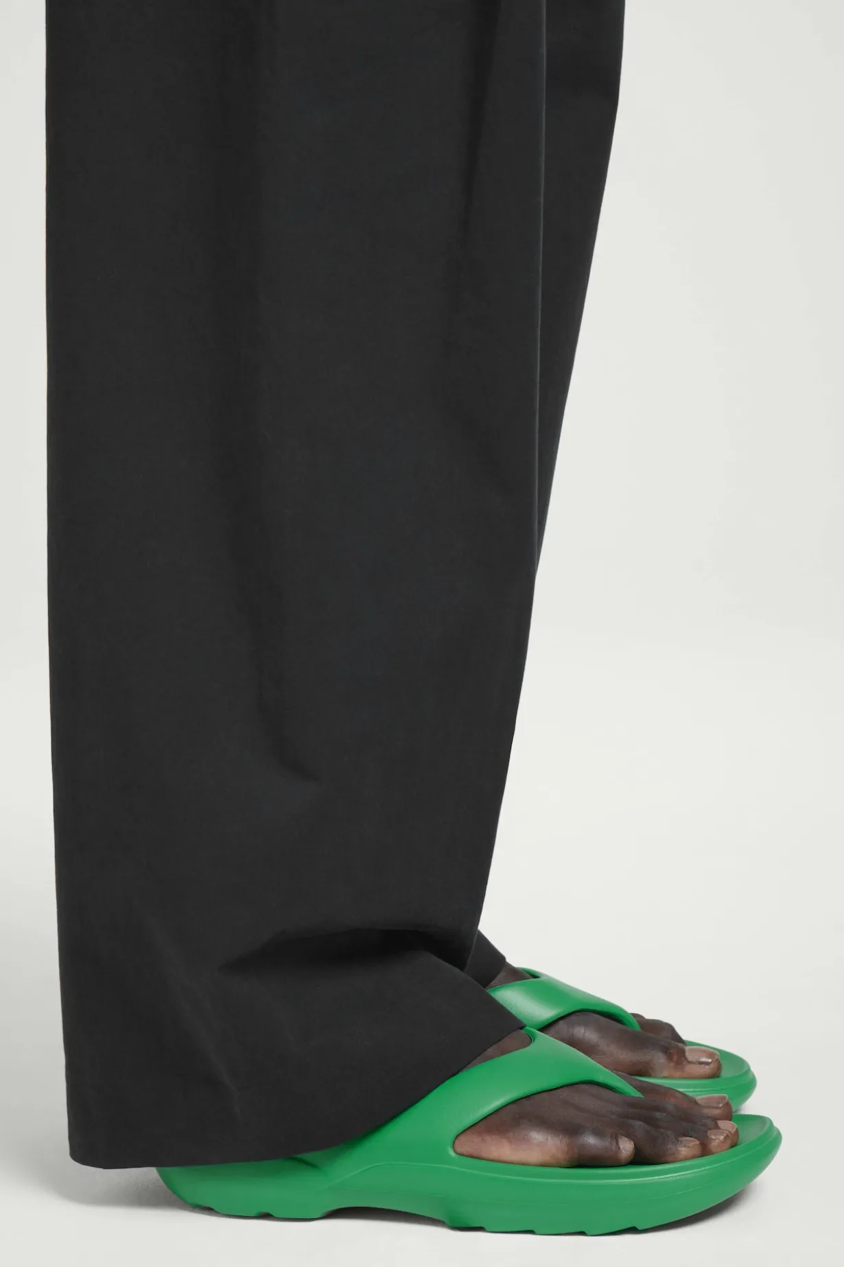 LEICHTE FLIP-FLOPS AUS EVA