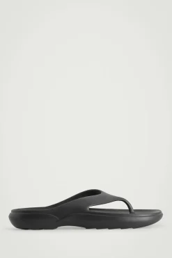 LEICHTE FLIP-FLOPS AUS EVA