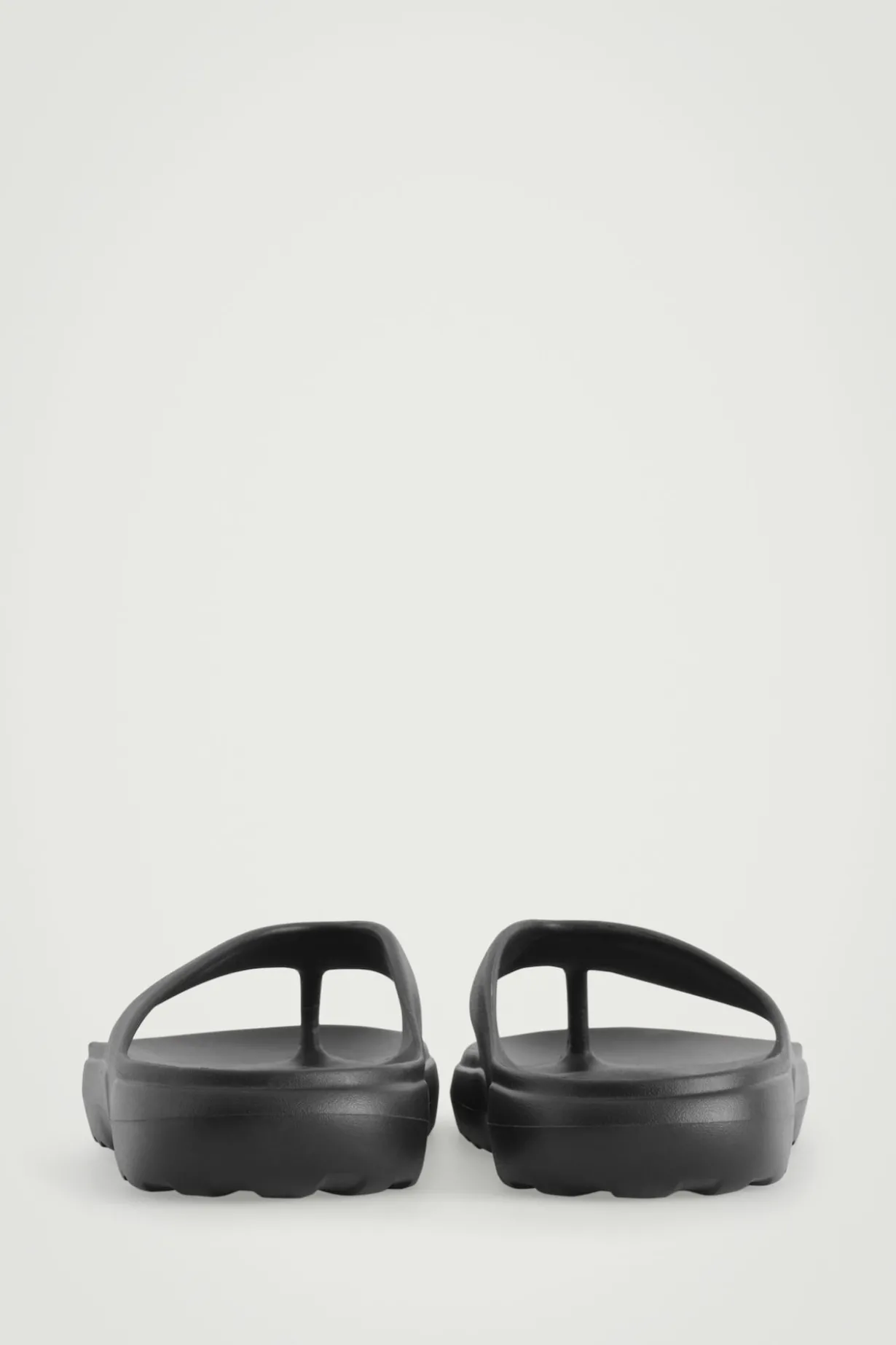 LEICHTE FLIP-FLOPS AUS EVA