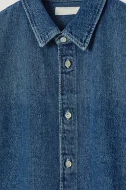 LEICHTES KURZARMHEMD AUS DENIM