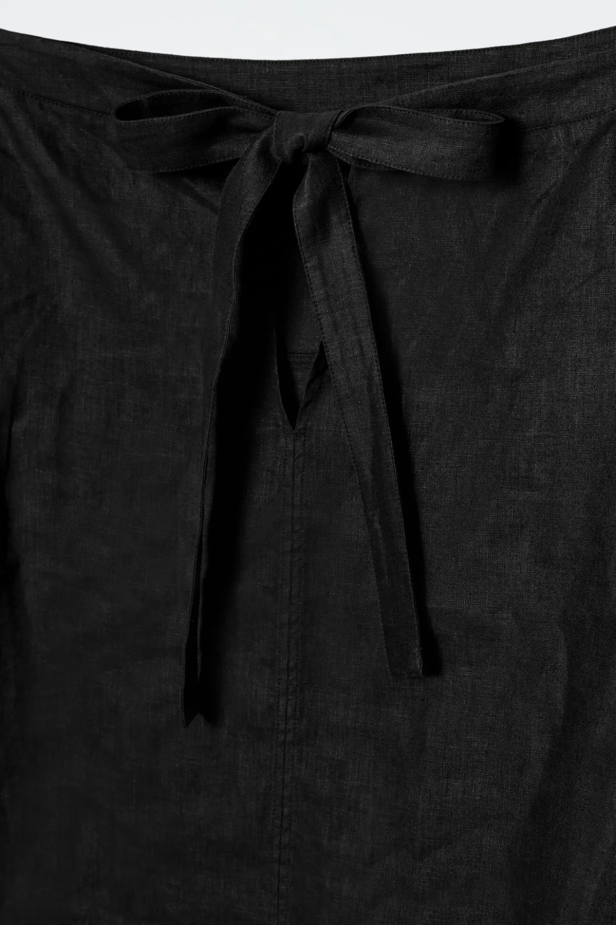 LEINENBLUSE MIT BINDEDETAIL