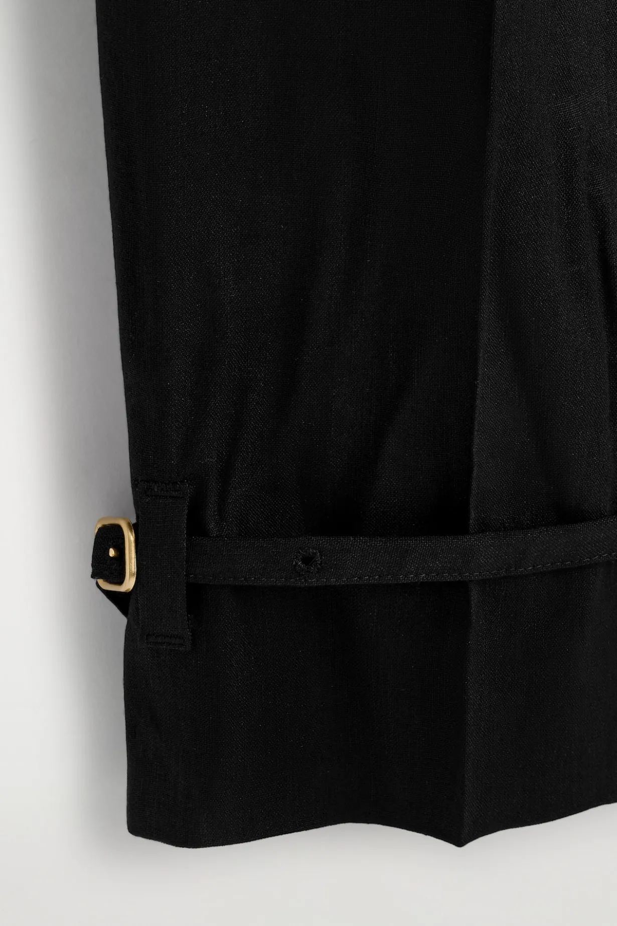 LEINENHOSE MIT GERADEM BEIN