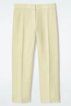 LEINENHOSE MIT SCHMALEM BEIN