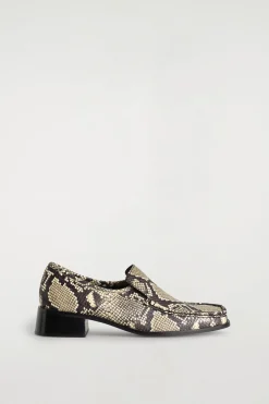 LOAFERS AUS LEDER MIT ABSATZ