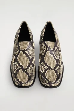 LOAFERS AUS LEDER MIT ABSATZ