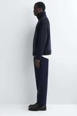 LOCKERE CORDHOSE MIT GERADEM BEIN UND FALTEN