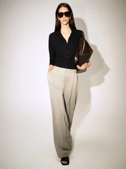 LOCKERE, FLIESSENDE HOSE MIT WEITEM BEIN
