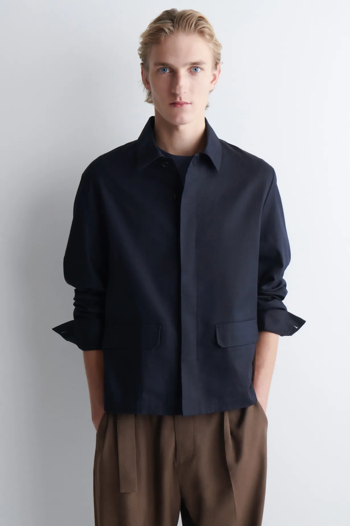 LOCKERE HEMDJACKE AUS BAUMWOLL-LEINEN-MIX