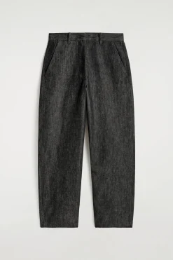 LOCKERE HOSE AUS DENIM MIT WEITEM BEIN