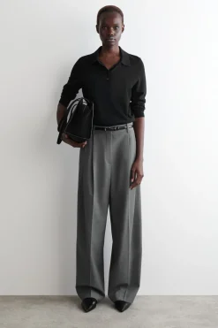 LOCKERE HOSE AUS TWILL MIT WEITEM BEIN