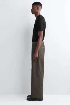 LOCKERE HOSE MIT WEITEM BEIN UND FISCHGRÄTMUSTER