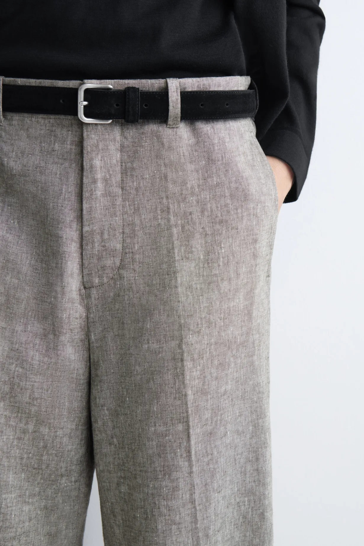 LOCKERE LEINENHOSE MIT GERADEM BEIN