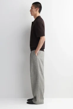 LOCKERE LEINENHOSE MIT WEITEM BEIN