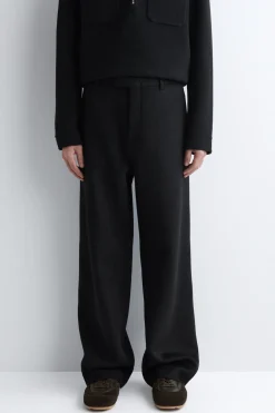 LOCKERE WOLLHOSE MIT GERADEM BEIN