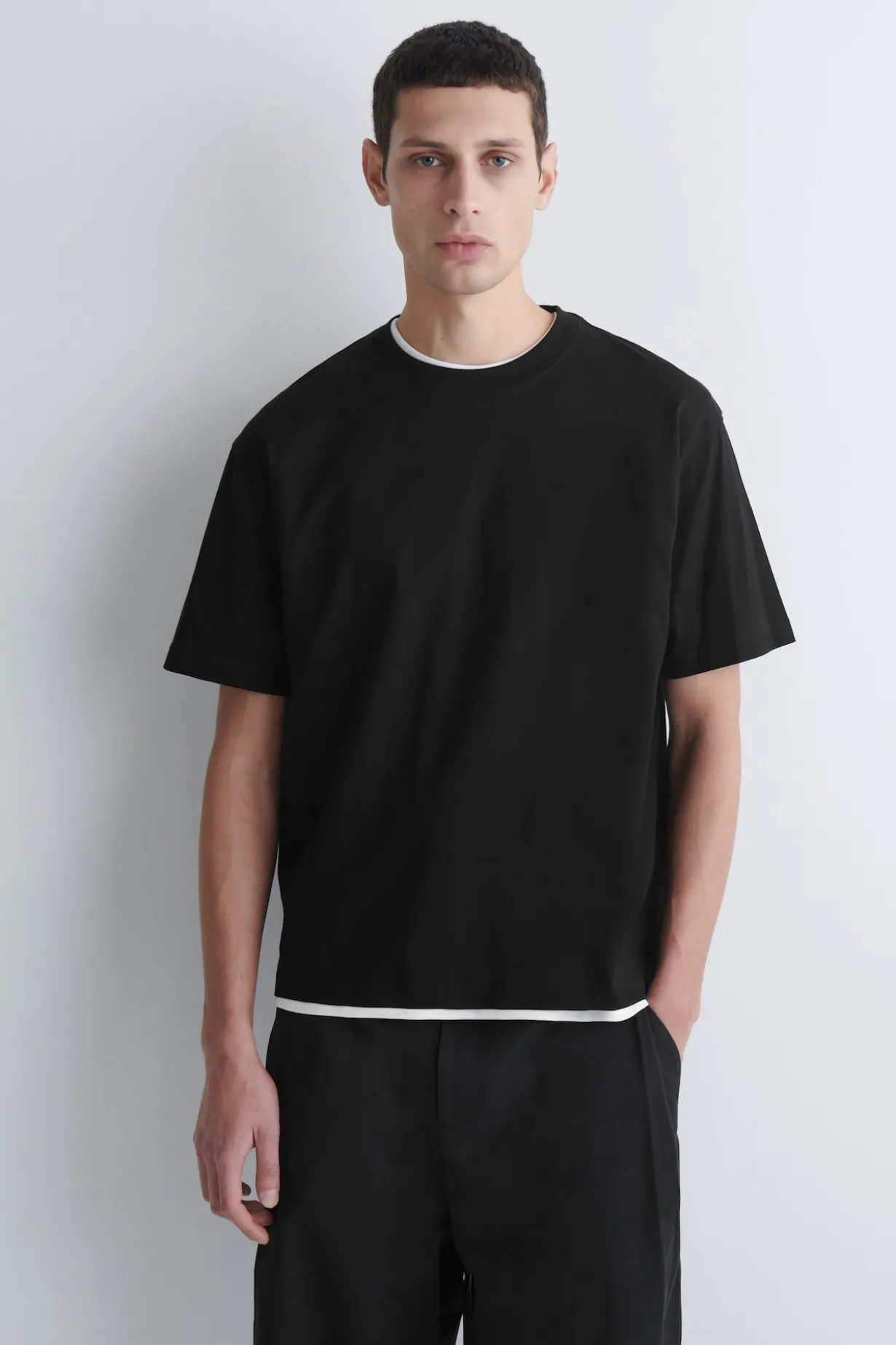 LOCKERES LEICHTES BAUMWOLL-T-SHIRT