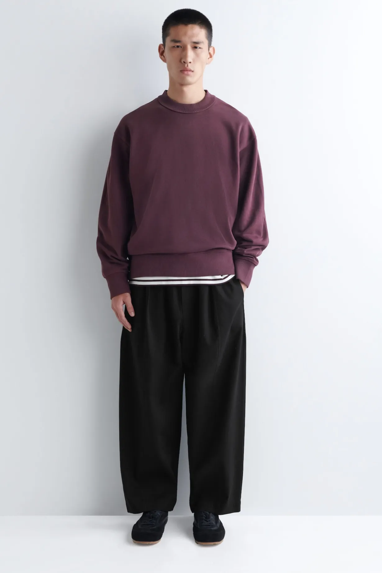 LOCKERES SWEATSHIRT AUS VORGEWASCHENER BAUMWOLLE