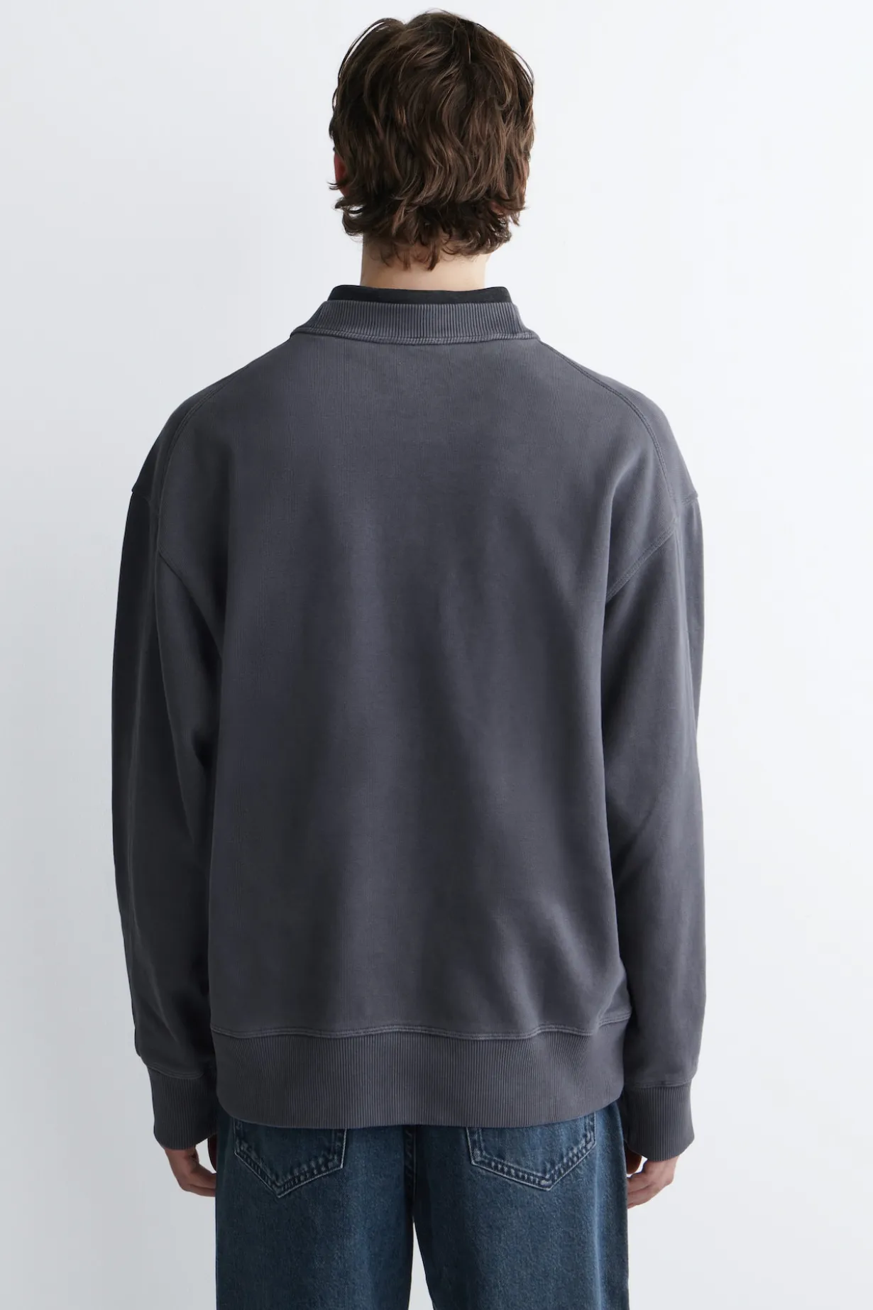 LOCKERES SWEATSHIRT AUS VORGEWASCHENER BAUMWOLLE