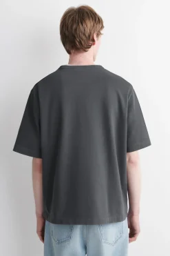 LOCKERES T-SHIRT AUS VORGEWASCHENER BAUMWOLLE