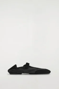 MARY-JANE-SNEAKER AUS VELOURSLEDER UND NYLON