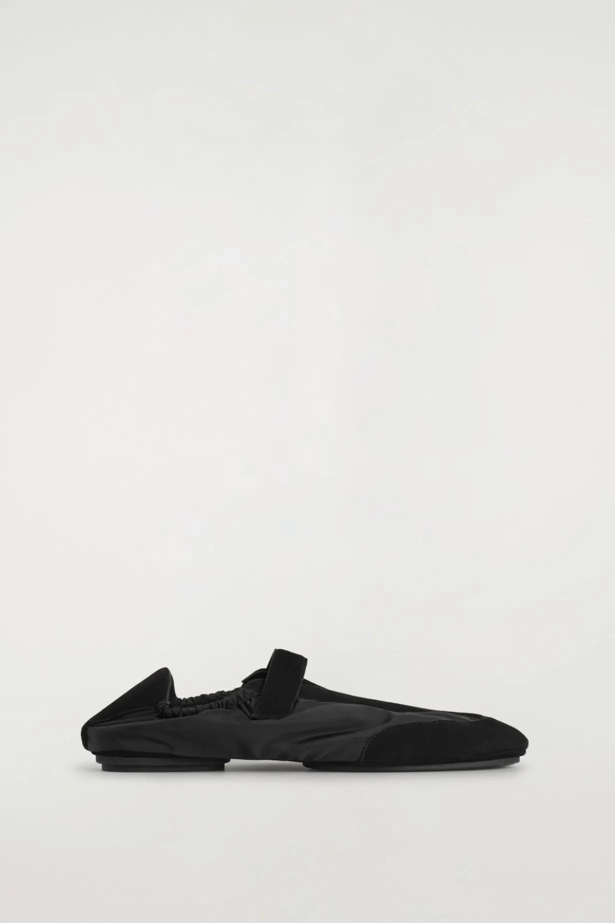 MARY-JANE-SNEAKER AUS VELOURSLEDER UND NYLON