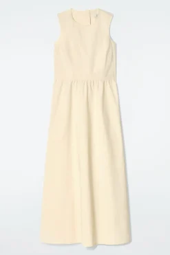 MAXIKLEID AUS BAUMWOLLE MIT RÜCKENAUSSCHNITT