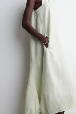 MAXIKLEID AUS LEINEN MIT ELASTISCHEM SAUM
