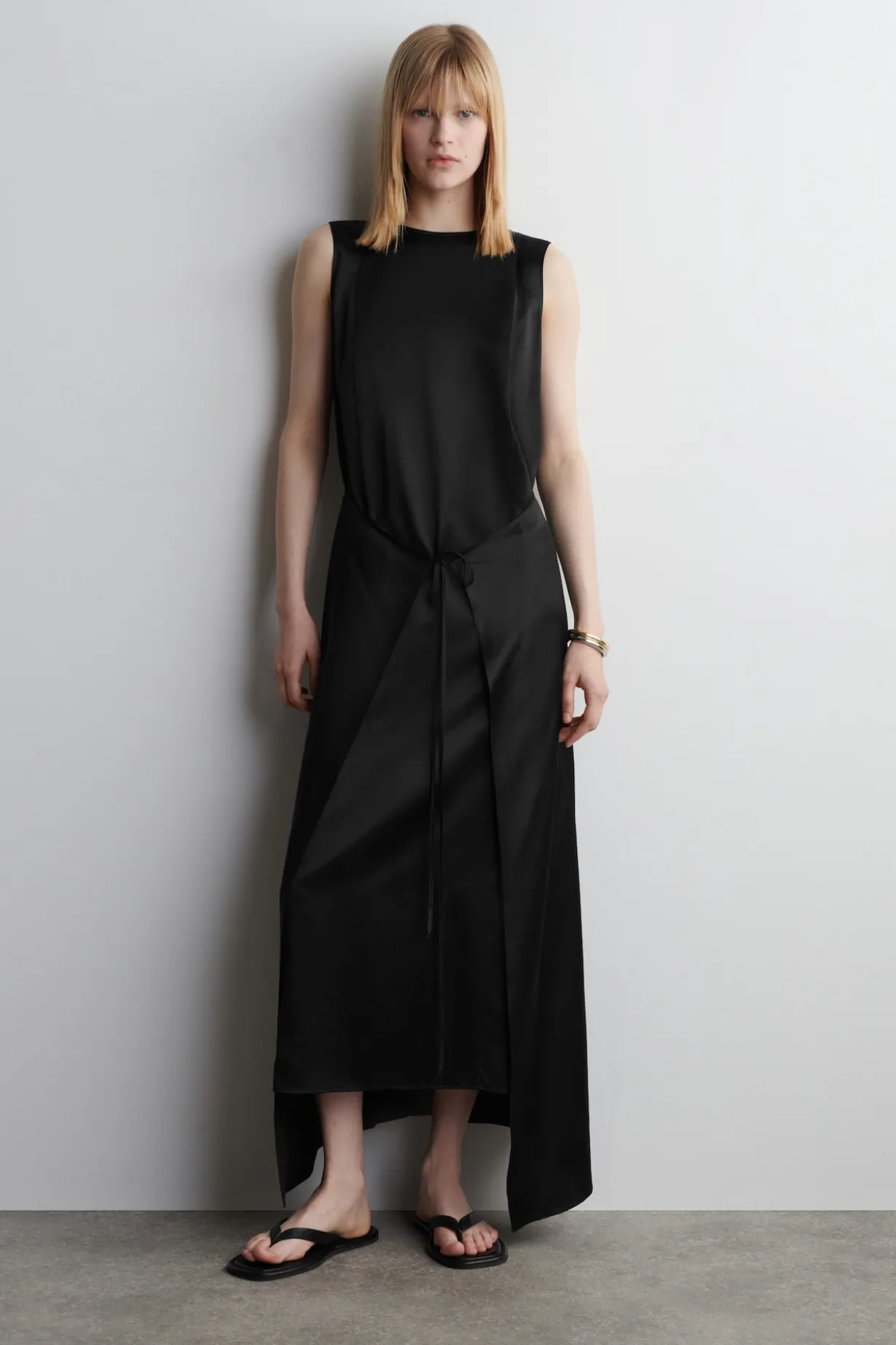 MAXIKLEID AUS SEIDE MIT WICKELFRONT
