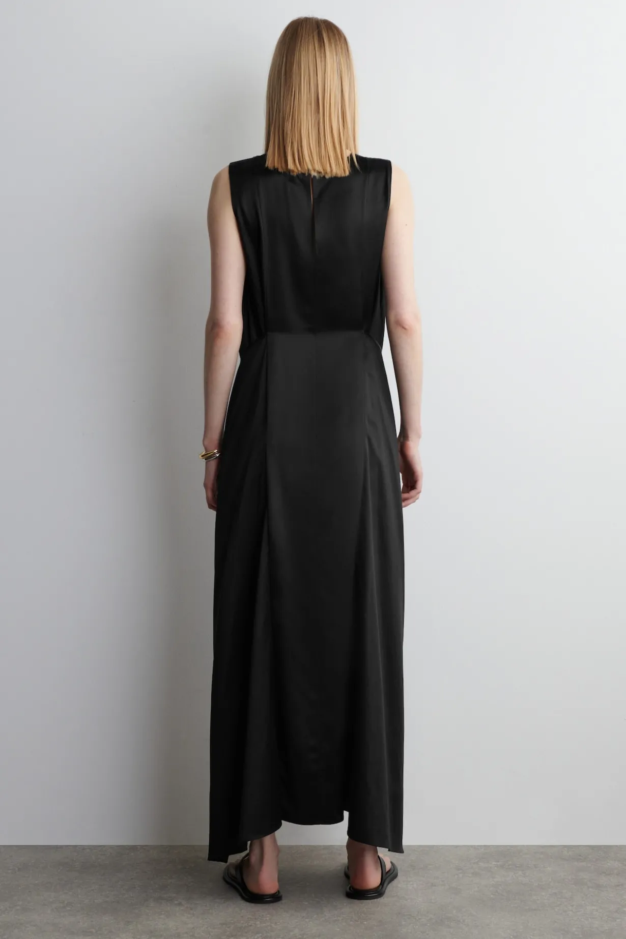 MAXIKLEID AUS SEIDE MIT WICKELFRONT