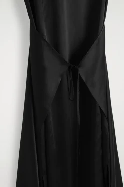 MAXIKLEID AUS SEIDE MIT WICKELFRONT