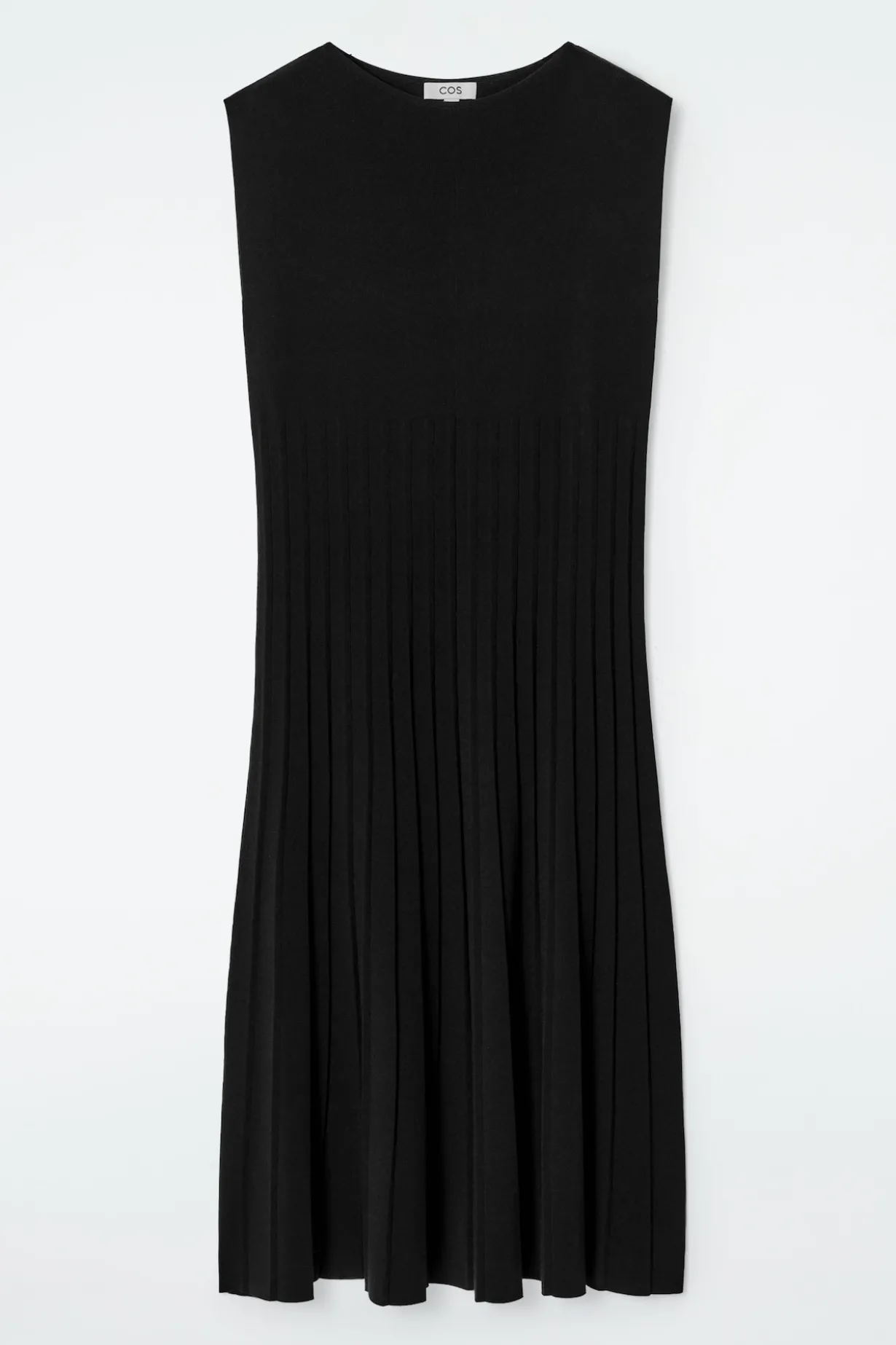 MAXIKLEID MIT FALTEN