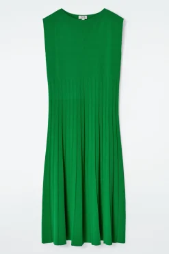 MAXIKLEID MIT FALTEN
