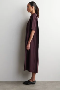 MEHRLAGIGES MIDIKLEID MIT GERADER SILHOUETTE