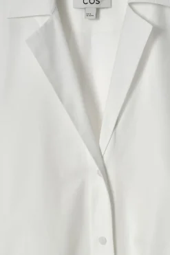 MIDI-HEMDKLEID MIT KURZEN ÄRMELN UND GÜRTEL