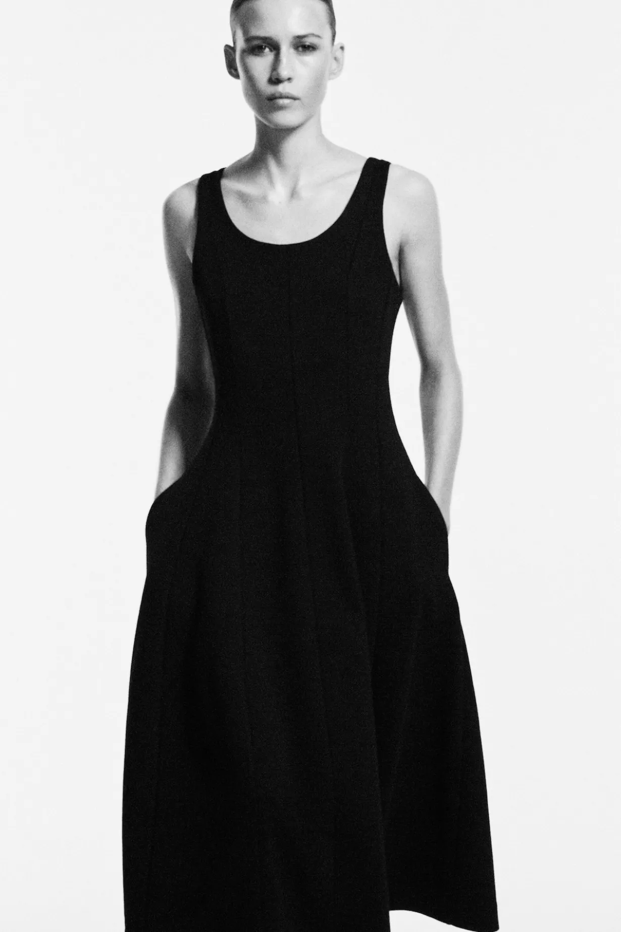 MIDIKLEID AUS BAUMWOLLE