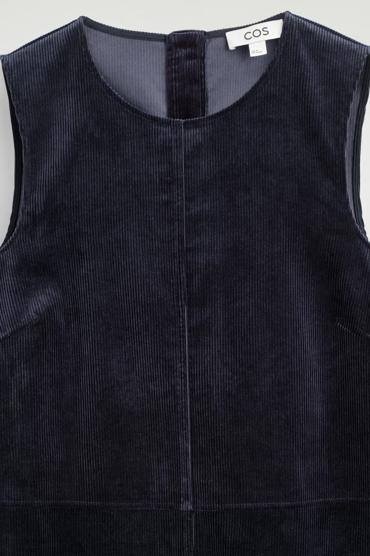 MIDIKLEID AUS CORD IN A-LINIE