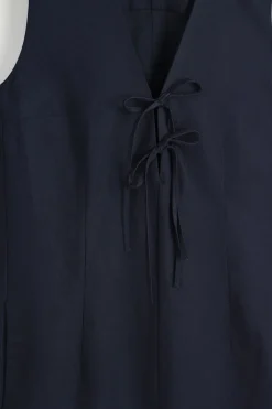 MIDIKLEID AUS LEINEN-MIX MIT BINDEDETAIL VORNE