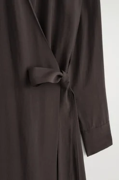 MIDIKLEID AUS MODAL IN WICKELOPTIK