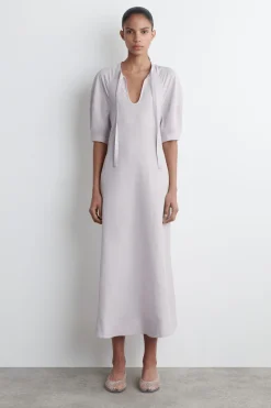 MIDIKLEID MIT BINDEDETAIL