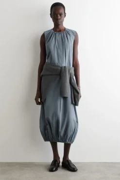 MIDIKLEID MIT BUBBLE-SAUM