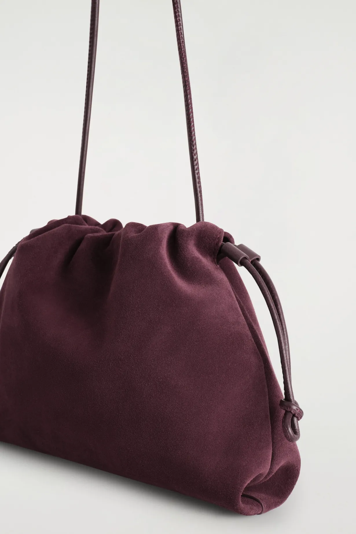 MINI CAVATELLI CLUTCH - VELOURSLEDER