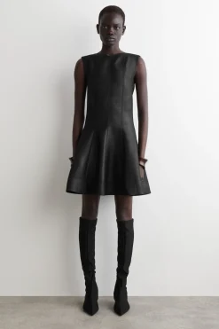 MINIKLEID AUS WOLL-MIX IN METALLIC-OPTIK