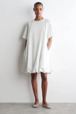 MINIKLEID MIT BUBBLE-SAUM
