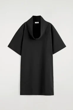 MINIKLEID MIT KRAGEN UND KOKON-SILHOUETTE