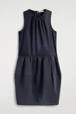 MINIKLEID MIT RAFFUNGEN